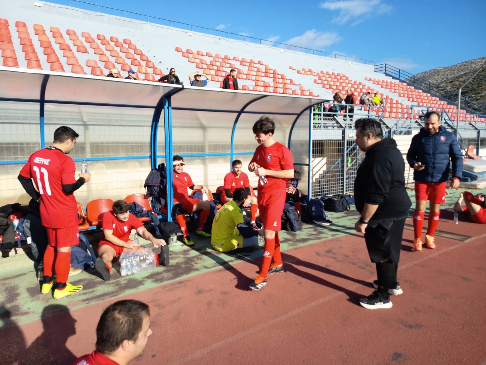 Ποδαρικό με το… δεξί για τα φαβορί